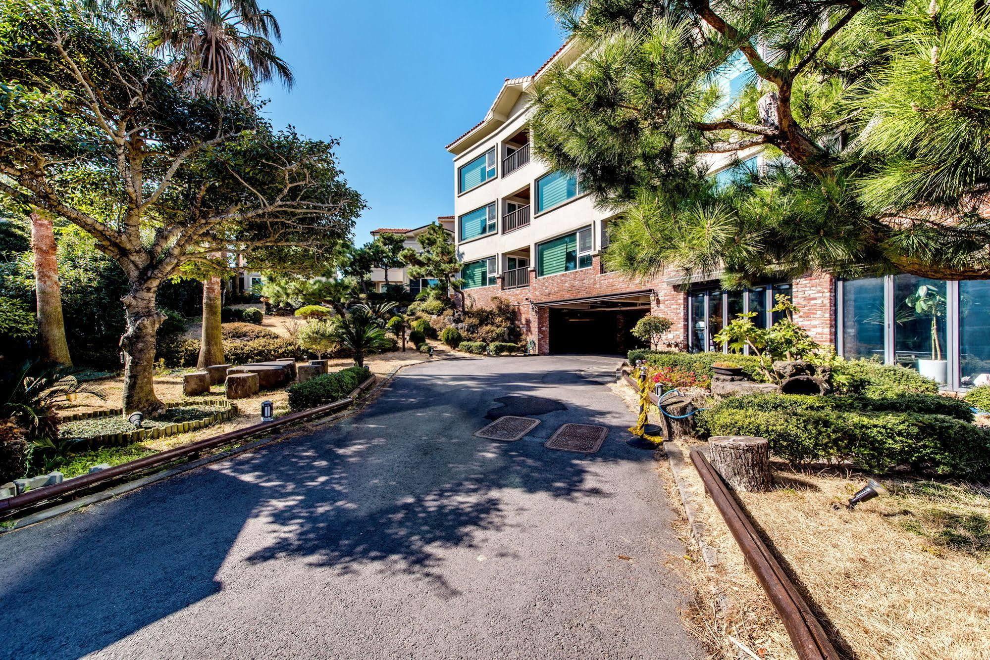 Tisland Resort Taeryun-dong Buitenkant foto